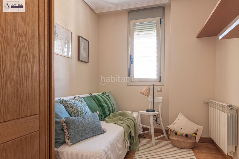 Foto b11c1a45-0439-44fb-9f5c-0c9601962380. Àtic amb calefacció aparcament piscina a La Pereda Santander