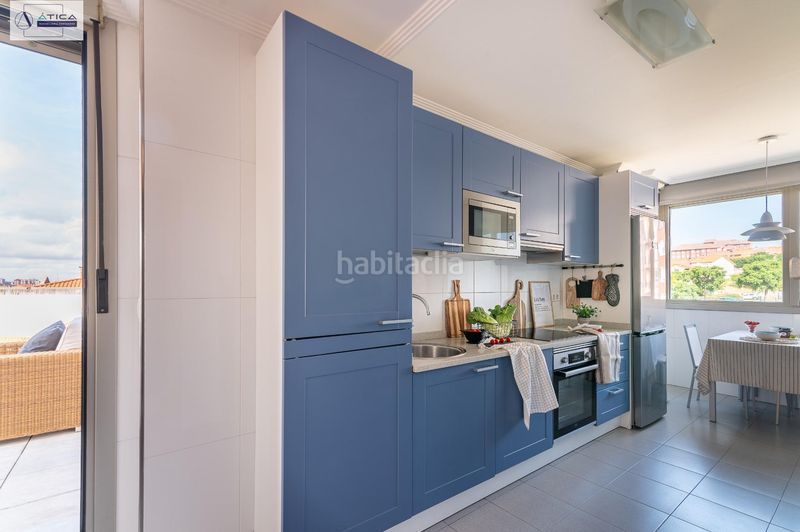 Foto d31692f8-50c3-47ec-b2e4-c15a02febb8f. Àtic amb calefacció aparcament piscina a La Pereda Santander