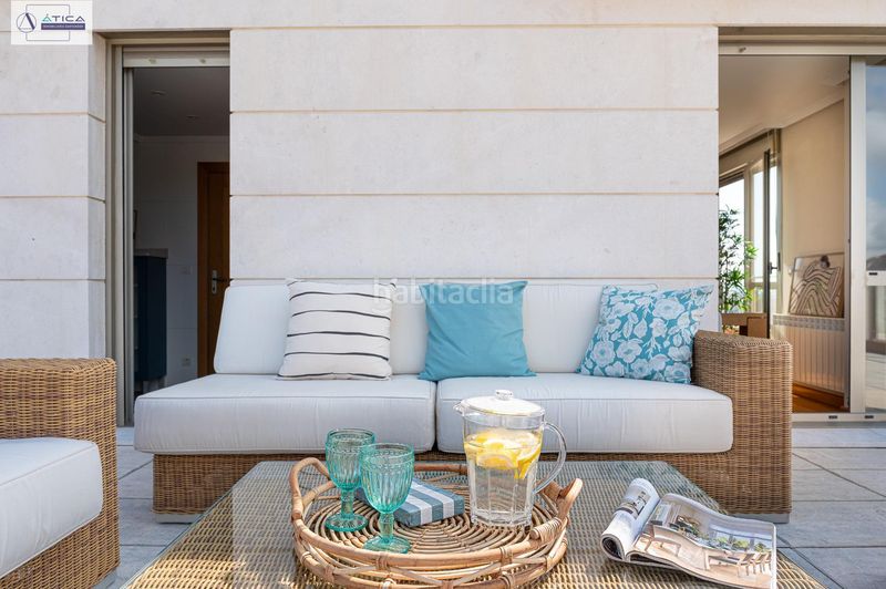 Foto db29285c-a96f-44b4-bfb7-0acdcea44a5e. Àtic amb calefacció aparcament piscina a La Pereda Santander