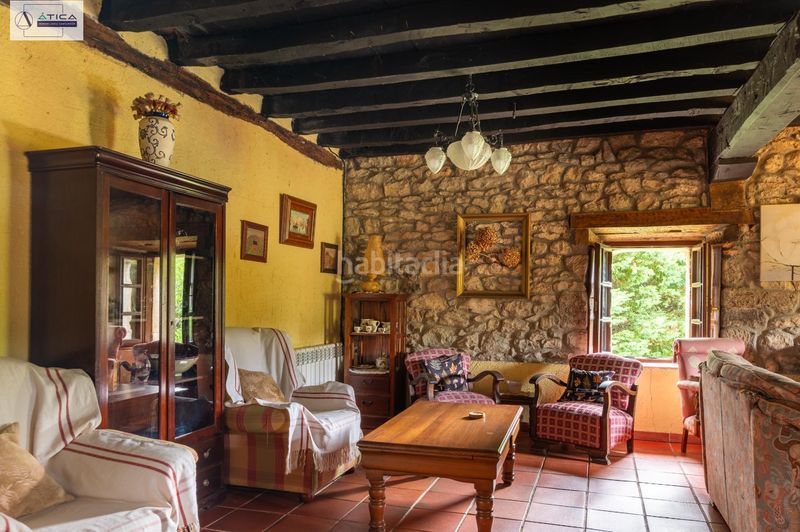 Foto 84dc1d04-5260-4906-8fc7-76d264235460. Edificio hotel rural con historia, encanto y un negocio listo para continuar en Valle de Valdebezana