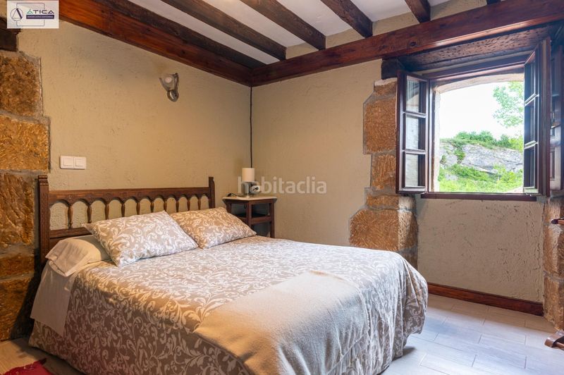 Foto fb43e778-0491-4bf9-93d5-d91c759493a7. Edificio hotel rural con historia, encanto y un negocio listo para continuar en Valle de Valdebezana
