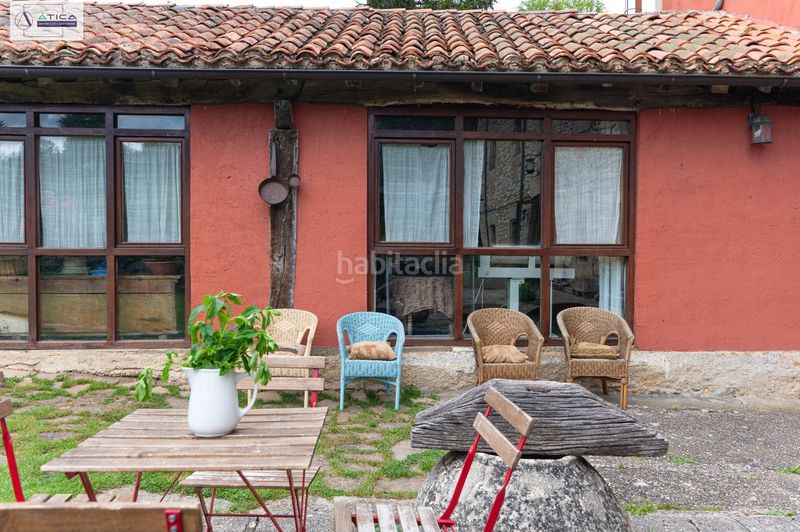 Foto fc18c7ea-8022-4498-925b-300079c84516. Edificio hotel rural con historia, encanto y un negocio listo para continuar en Valle de Valdebezana
