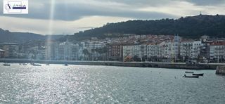 Casa adossada  Calle del voluntariado. Exclusivo chalet adosado en el corazón de castro urdiales