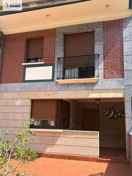 Foto d03bb66c-f78b-4e3e-ac71-a95b3ec641a2. Casa adossada amb calefacció aparcament a Centro Castro - Urdiales