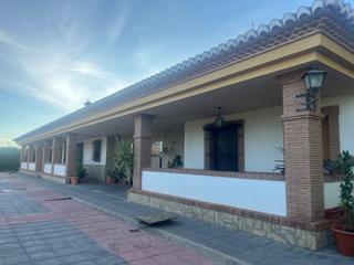 Bâtiment à usage industriel  Carretera de córdoba. Instalaciones para hípica, con naves y viviendas - granada