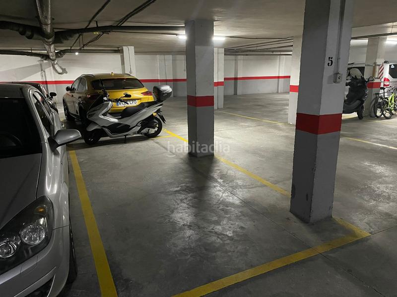 Foto 73fef187-d97d-4a25-87e7-8fc396e430b8. Parking coche garaje con trastero en babel en Florida Baja Alicante