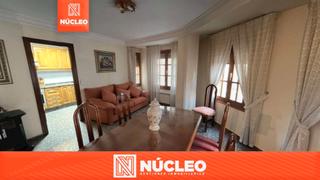 Casa aparellada  Plaza puerta sol. Casa pareada centro