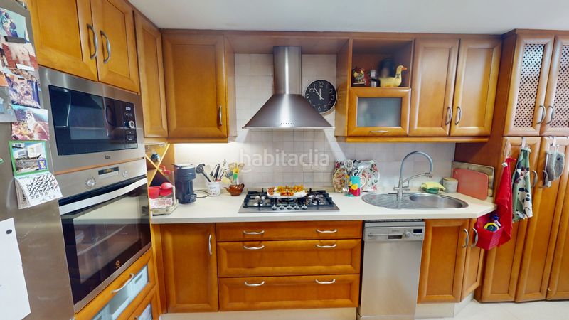 Foto a3d9f01f-4d9a-47ef-8496-a8edc0cc1904. Dúplex amb aparcament piscina a Babel Alicante