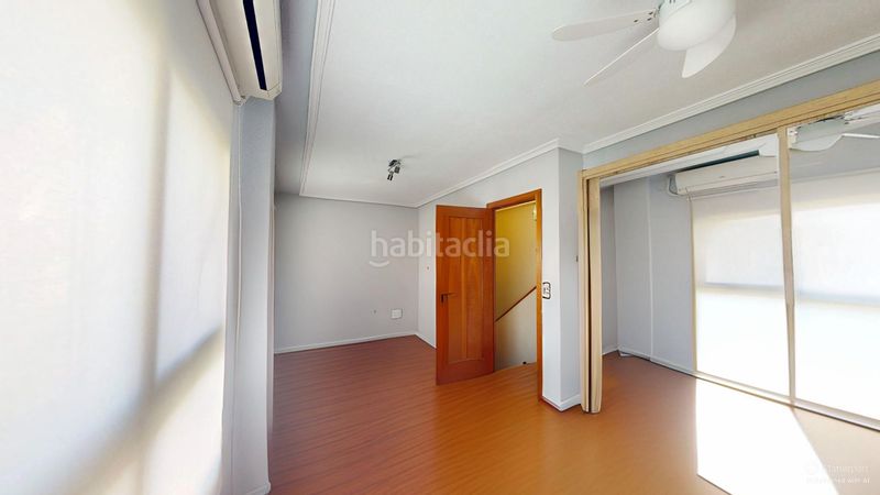 Foto fe67b8b1-f70f-4f3d-9ab1-8cdbc0417542. Dúplex amb aparcament piscina a Babel Alicante