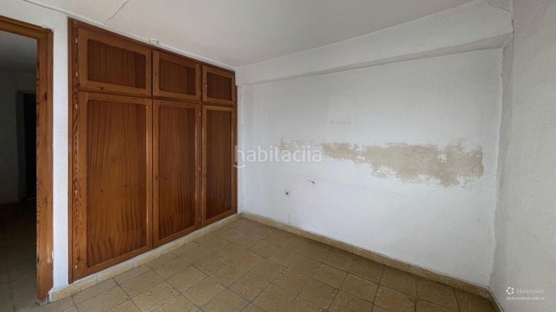 Foto 733c8e7b-e075-4c83-987a-04c7011f2300. Pis a Utiel
