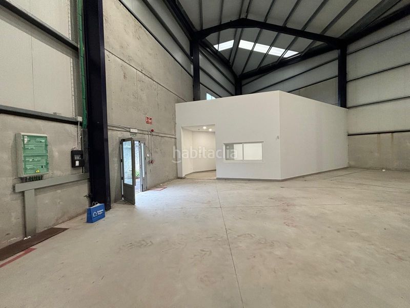 Foto 06479273-6595-459d-8063-18fe527922bc. Nau industrial a rúa monte louredo 10 a Parroquias Rurales Pontevedra