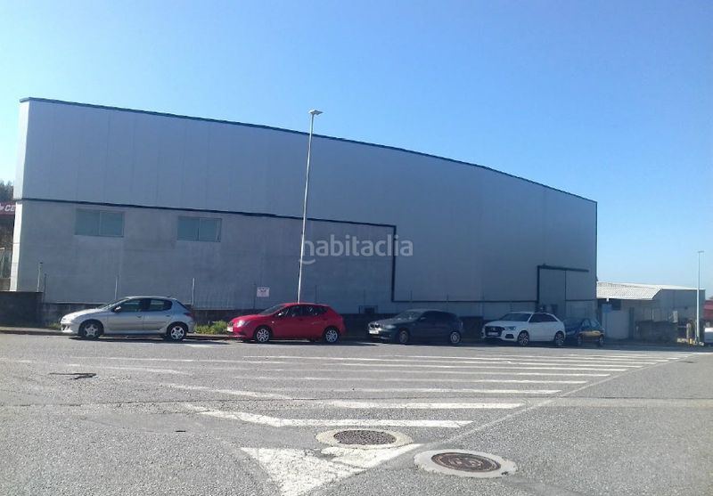Foto dd7eac93-95e4-4560-a74f-f8d149f8f3a9. Nau industrial a rúa monte louredo 10 a Parroquias Rurales Pontevedra