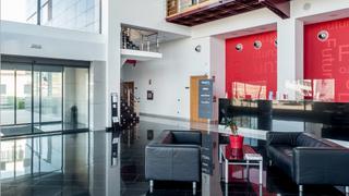 Edificio en Porriño (O). Edificio de oficinas en venta con  2.375 m2 de oficinas en pol i