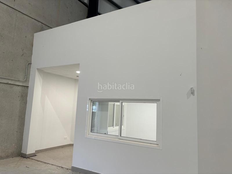 Foto 0fdb3cec-70c4-4260-93c4-f61a036b6a4f. Alquiler nave industrial en rúa monte louredo 10 nave en alquiler de 930 m2 con campa de 500 m2 en pol ind o campiño en Pontevedra