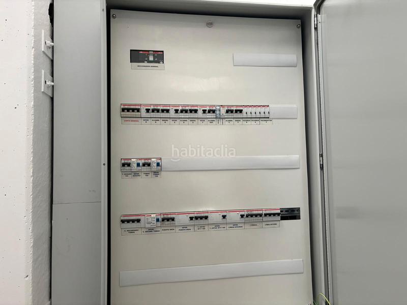 Foto 0ead0510-f9ee-476c-b6ef-7dc8153a38b9. Affitto capannone industriale con riscaldamento in Porriño (O)