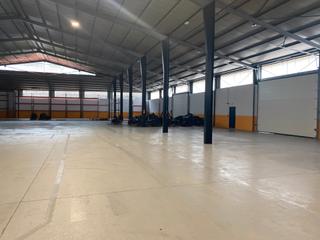 Lloguer Nau industrial a Alcalde segundo 20. Nave en alquiler de 2.300 m2 en  zona industrial de sanguiñeda -