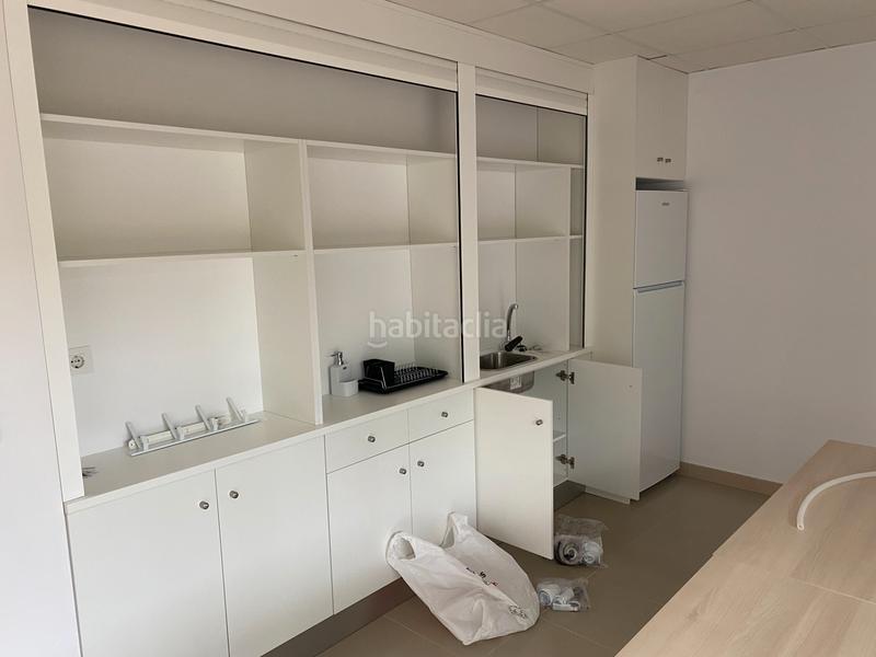 Foto ce4b20b1-434d-4976-ad3d-c0cc6dc4a7d4. Alquiler nave industrial en alcalde segundo 20 nave en alquiler de 2.300 m2 en zona industrial de sanguiñeda - . en Mos