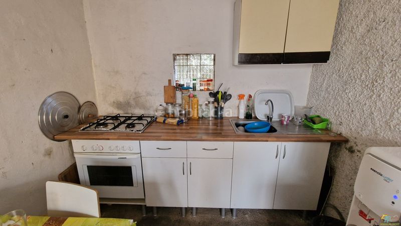 Foto 22bd47c6-9b59-409d-a873-ceccfe5b9f14. Masia amb xemeneia a Benahadux