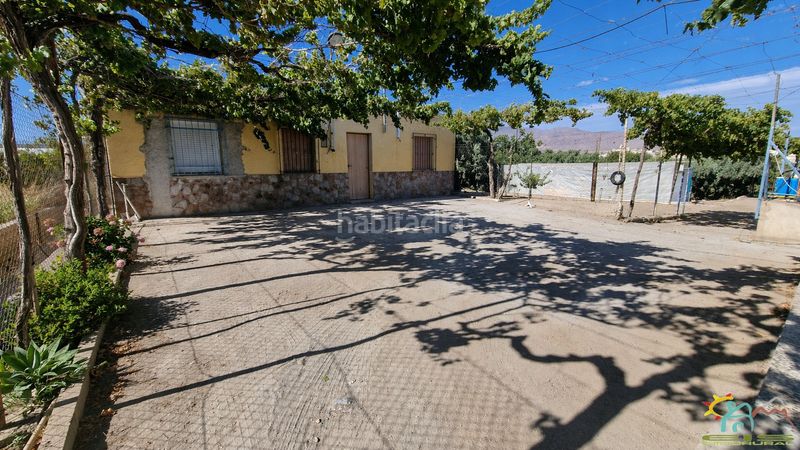 Foto f81ab501-15f3-47ee-b6d0-3f03ee9eabbd. Masia amb xemeneia a Benahadux