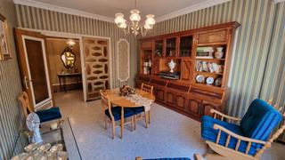 Piso en Calle del abagado y academics emilio esteban hanza 18. Amplio piso de 159 m excelentemente conservado