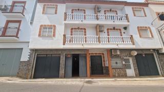 Planta baixa a Paterna del Río. Casa en paterna del río, con amplio patio