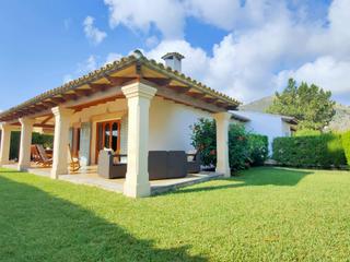 Chalet à Port d´Alcúdia-Platja dÁlcúdia. Chalet con gran jardín y 4 habitaciones