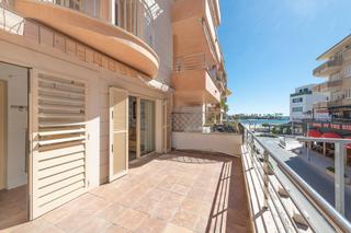 Apartament  Hostaleria, de l'. Moderno apartamento con gran terraza vista a la playa