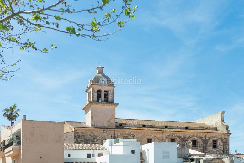 Foto 6da71c4d-d676-4685-ba60-301a9023f688. Casa dúplex luminoso con terraza y gran potencial !! en Capdepera