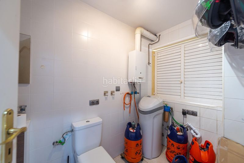 Foto e6cf92ae-0ded-484c-9a89-bc391e552347. Casa dúplex luminoso con terraza y gran potencial !! en Capdepera