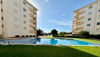 Duplex à Port d´Alcúdia-Platja dÁlcúdia. Dúplex en planta baja frente al lago con jardín y piscina en por