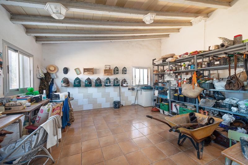 Foto 0c7652f2-fa30-494b-9a84-3a293ce1a8a3. Masia amb aparcament a Centro Inca