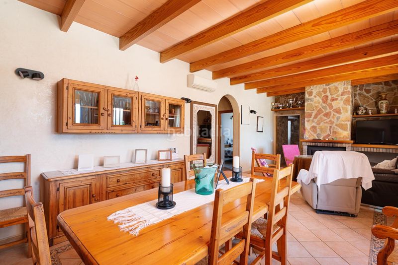 Foto 32d29aa7-0b8f-4335-879f-8e7f6e3b162d. Masia amb aparcament a Centro Inca