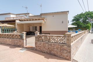 Casa a schiera  Calle poblat buta, del. Adosado en puerto de alcudia de 5 habitaciones