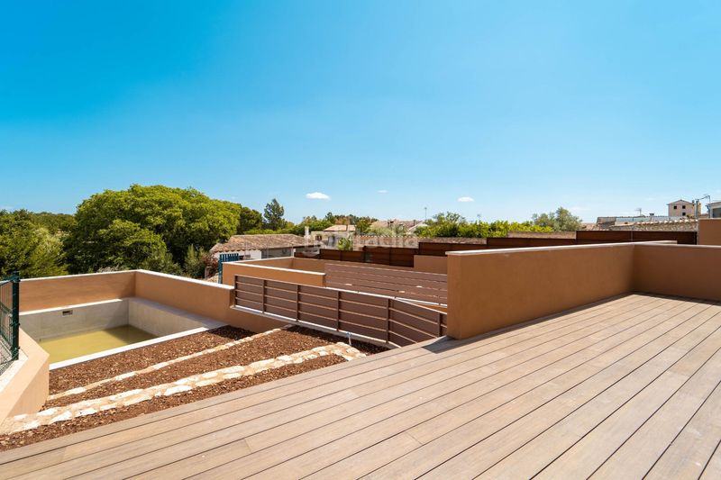 Foto 44be2111-3cb5-47cd-b42b-96b7901b8ccf. Casa adossada amb aparcament a Cortes-Huertas Madrid