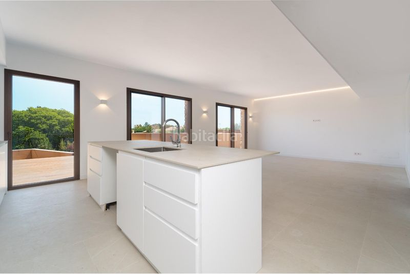 Foto 77c501c1-fa15-4a1c-b290-e1f6c89608bf. Casa adossada amb aparcament a Cortes-Huertas Madrid