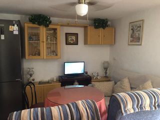 Casa adossada  Calle ancha. Casa de 4 dormitorios y 1 ba�o en el pueblo de alora