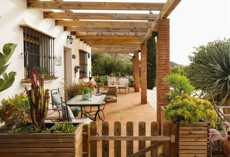 Foto 27aa8cac-84e5-45e7-8fc5-146b58b2f92d. Masia amb xemeneia piscina a Ardales