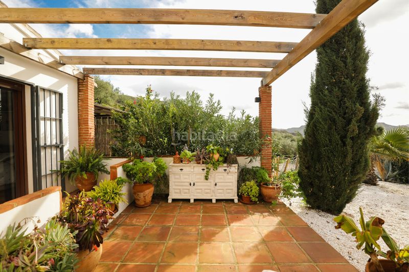 Foto 9861ca88-5a52-41b5-8f14-041de850784f. Masia amb xemeneia piscina a Ardales