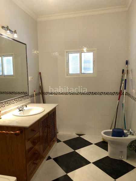 Foto 5bd277fa-2a02-4b3d-a5c1-df2f37dc7758. Casa amb aparcament a Álora