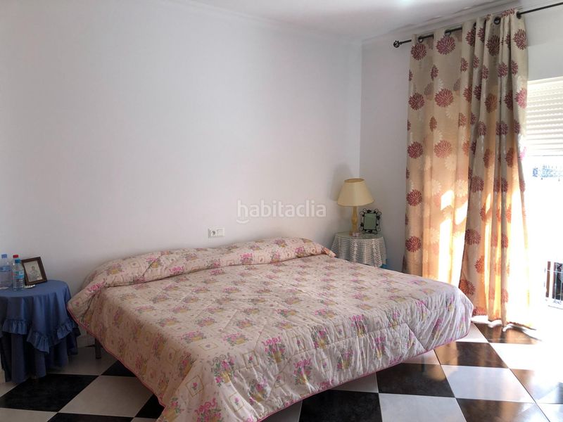 Foto 60035d5e-daa9-48db-ab35-2971ed6dfe24. Casa amb aparcament a Álora