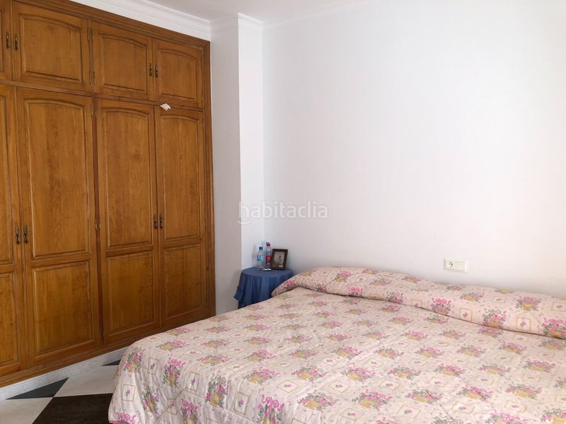 Foto b07f550d-15ad-4809-9021-a09541e7bebe. Casa amb aparcament a Álora