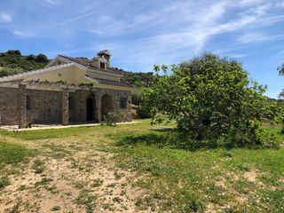 Masia en Valle de Abdalaj�s. Bonita casa de campo de 4 dormitorios en una parcela de 31.000 m