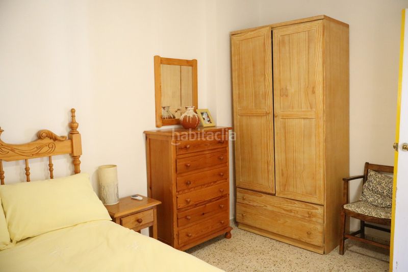 Foto 6e6763ef-b1c6-4e06-80d8-39a65ab92745. Casa adossada amb xemeneia a Álora