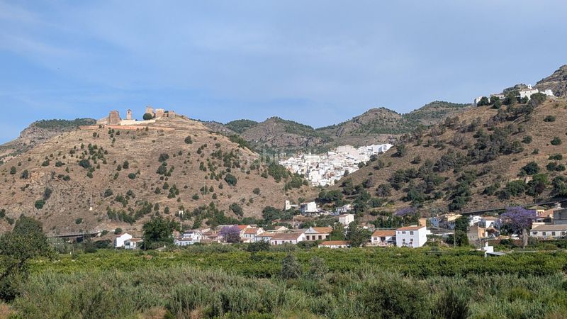 Foto d9e0ec9e-7405-4fb2-803c-ba6949c5800b. Casa adossada a Álora