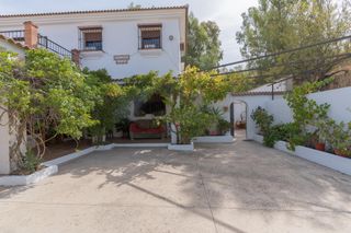 Masia  N/a. Casa de campo estilo cortijo de 4 dormitorios, 3 baños en el pue