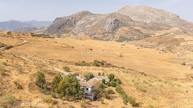 Foto e5f5cb6c-6021-4c8e-9654-23b57a0f19a6. Masia amb xemeneia calefacció piscina a Valle de Abdalajís