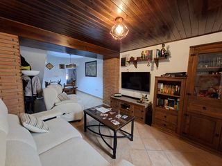 House  Calle viento. Bonita casa reformada con garaje privado en una calle tranquila