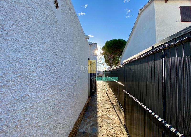Foto e5f7b918-094a-40db-bb0e-65b7e5e8e2b7. Casa amb calefacció aparcament a Santa Margarida Roses