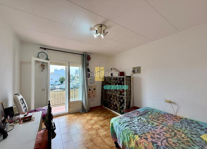 Foto 2b05ac71-1ed3-4ed4-8780-5313631d6c17. Apartamento  de 4 habitaciones con vistas despejadas en mas mates . en Roses