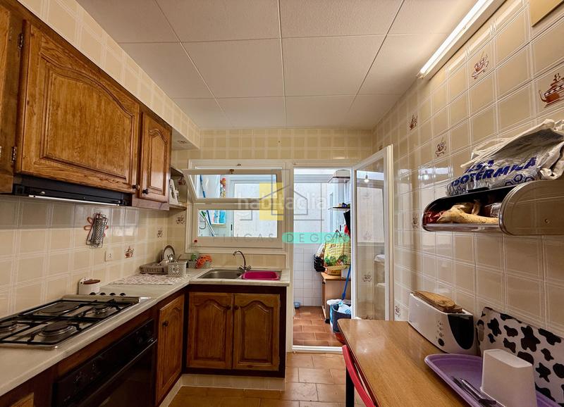 Foto 5820d0ec-d804-4c9c-92e8-949c3cdf82e1. Apartamento  de 4 habitaciones con vistas despejadas en mas mates . en Roses